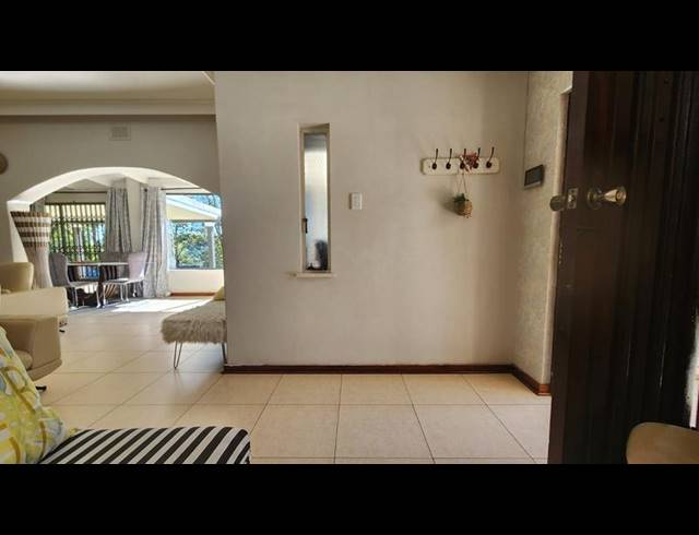 4 BEDROOM HOUSE FOR SALE IN WINSTON PARK
